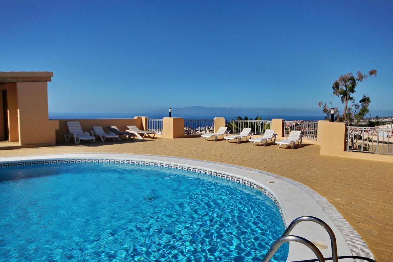 Cozy Townhouse With Ocean Views In Costa Adeje Apartment Exterior photo